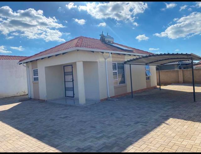 2 BEDROOM HOUSE FOR SALE IN SOUTHERN GATEWAY